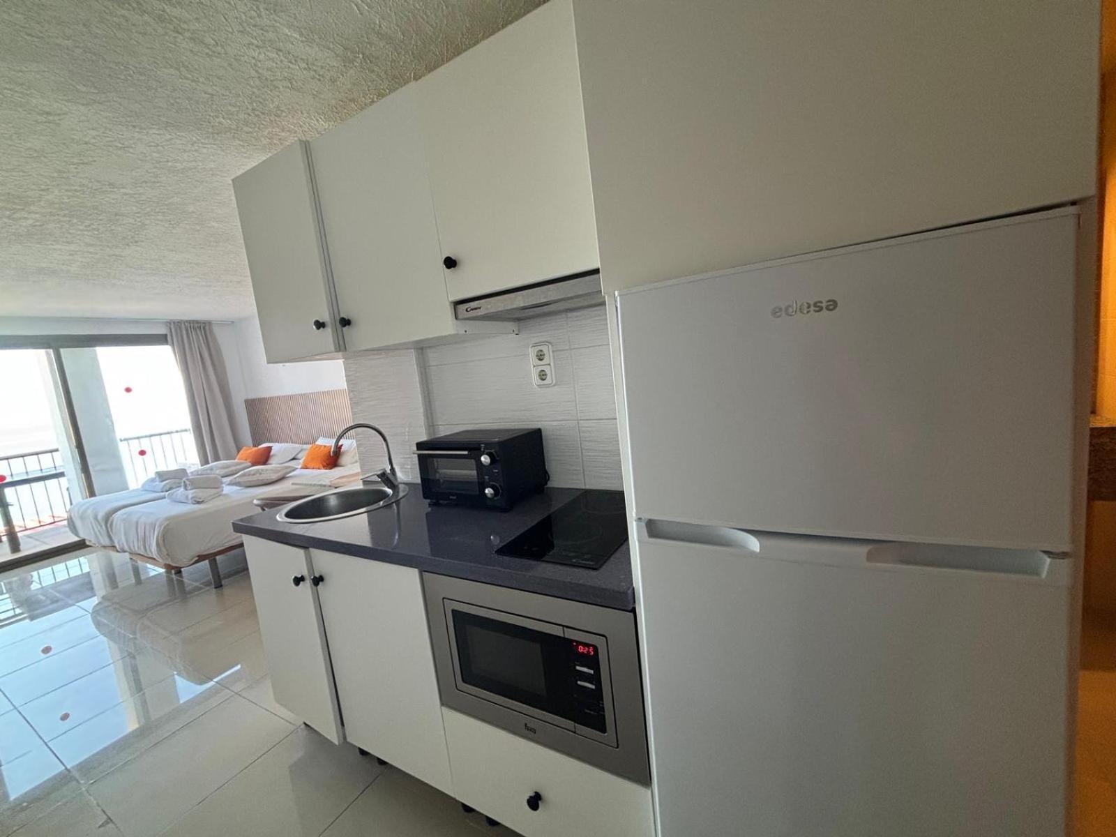 Es Grop Apartamentos Portinatx Εξωτερικό φωτογραφία