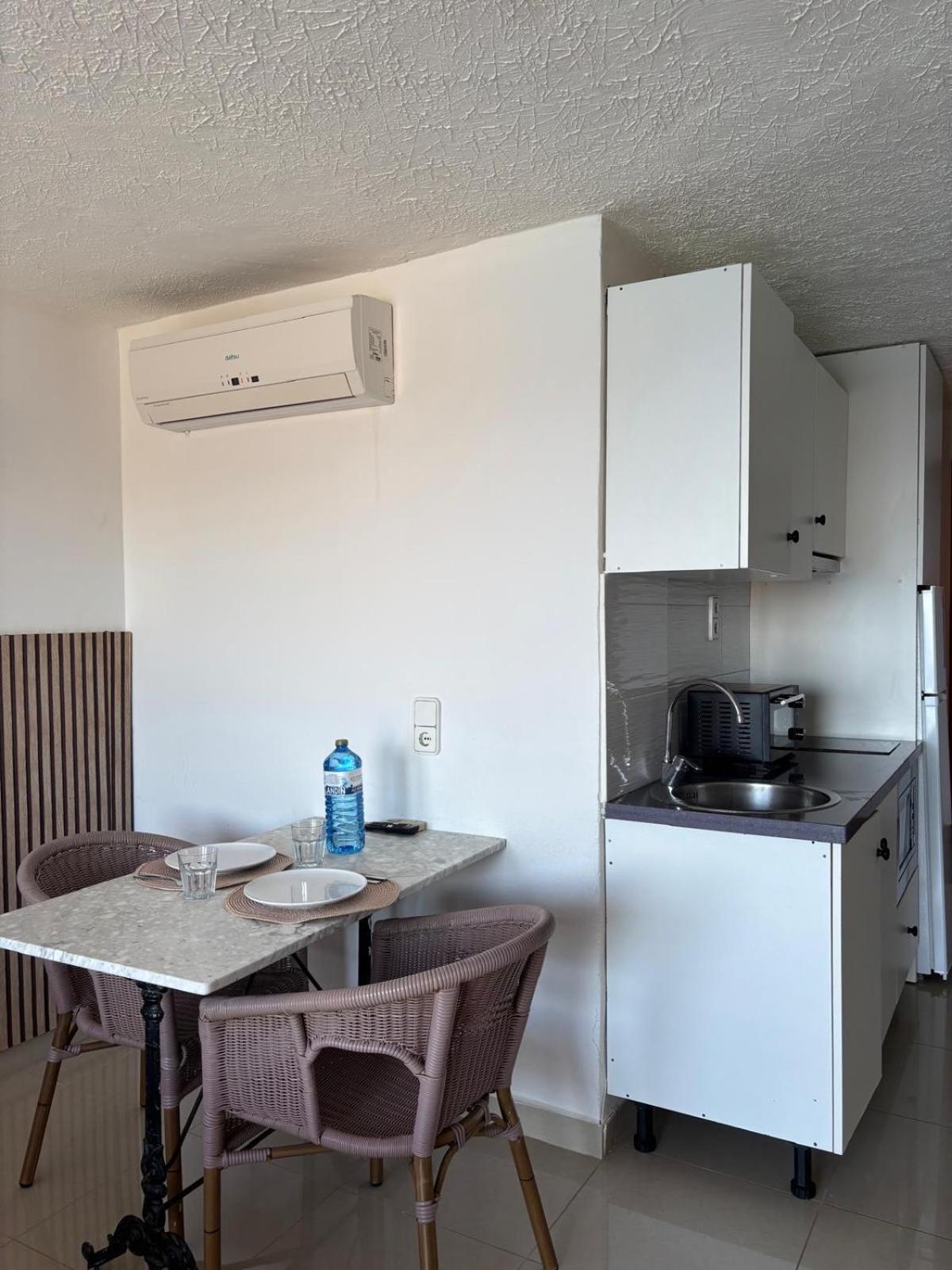 Es Grop Apartamentos Portinatx Εξωτερικό φωτογραφία