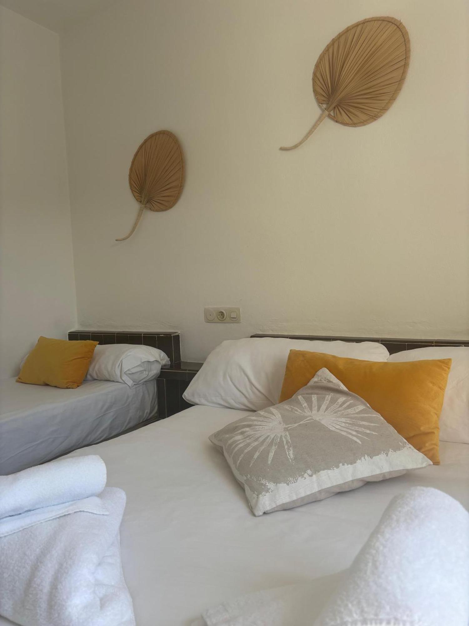 Es Grop Apartamentos Portinatx Εξωτερικό φωτογραφία